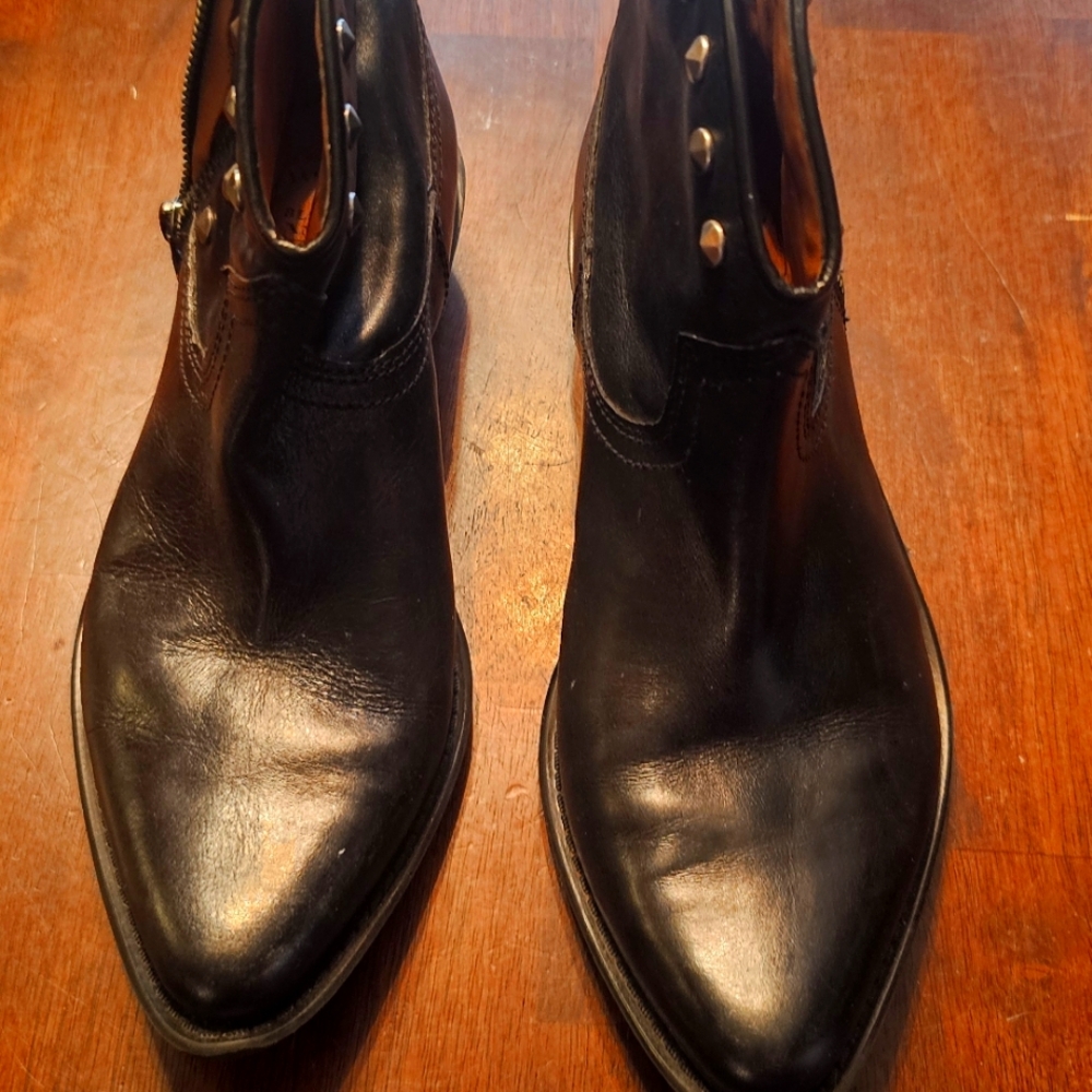 Lucky Brand Black Leather Pointed Ankle Booties